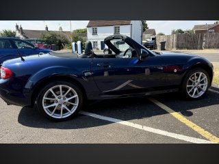 /photos/9825/189e8342-bae2-13b4-b876-cee43519896f_i320x240.jpg