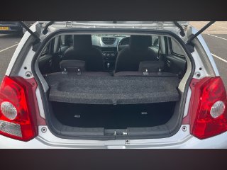 /photos/9825/4c93353f-8ac1-4c2e-3a85-98297509f4c2_i320x240.jpg