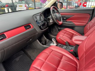/photos/9825/58d30080-5258-13a1-12bb-bf5fc4cb750a_i320x240.jpg