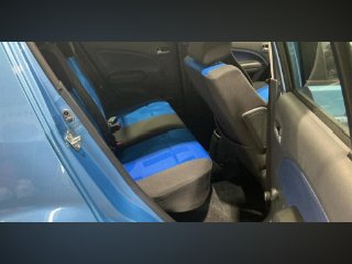 /photos/9825/66e8d40a-568b-d321-9185-8ea195feb198_i320x240.jpg