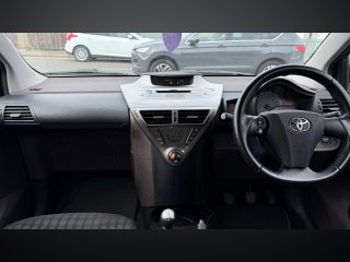 /photos/9825/73226cf3-538e-038d-71e3-364a3b2f4357_i320x240.jpg