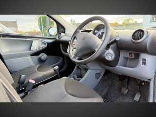 /photos/9825/80440259-9053-d9c7-f8ab-540fb5c0fda1_i320x240.jpg