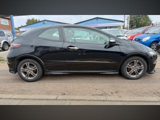 /photos/9825/8e91a361-b4e6-10d7-655f-788bce726230_i320x240.jpg