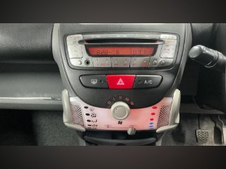 /photos/9825/a5e24d3a-5c0e-51ed-9b01-580ca57a178c_i320x240.jpg