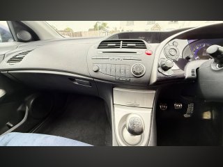 /photos/9825/ac5b47e6-43ab-26e8-3ad8-42c65ddaf9bb_i320x240.jpg