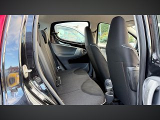 /photos/9825/ba5993e7-d05e-7ab4-7170-b20a3cbe77c4_i320x240.jpg