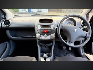 /photos/9825/c6c49395-b504-b0fd-41fb-9bdd479eb22c_i320x240.jpg