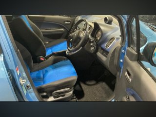 /photos/9825/dd697ce1-c314-ecc7-e536-0e637193b7f2_i320x240.jpg